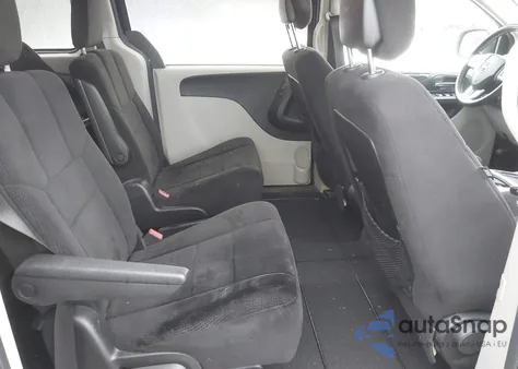 2013 Dodge Grand Caravan Sxt z USA, uszkodzony, nr VIN 2C4RDGCG8DR772013